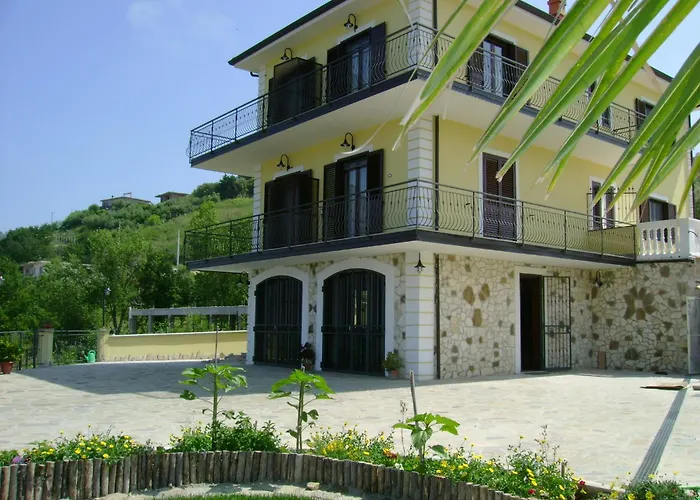 Villa Malandrino Guest House